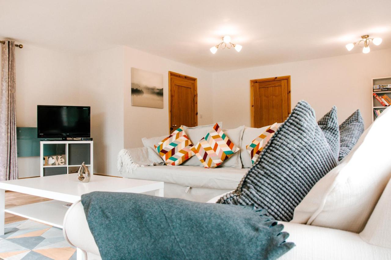Holly Cottage, 2 Bed House, Sleeps 6 Cleobury Mortimer エクステリア 写真
