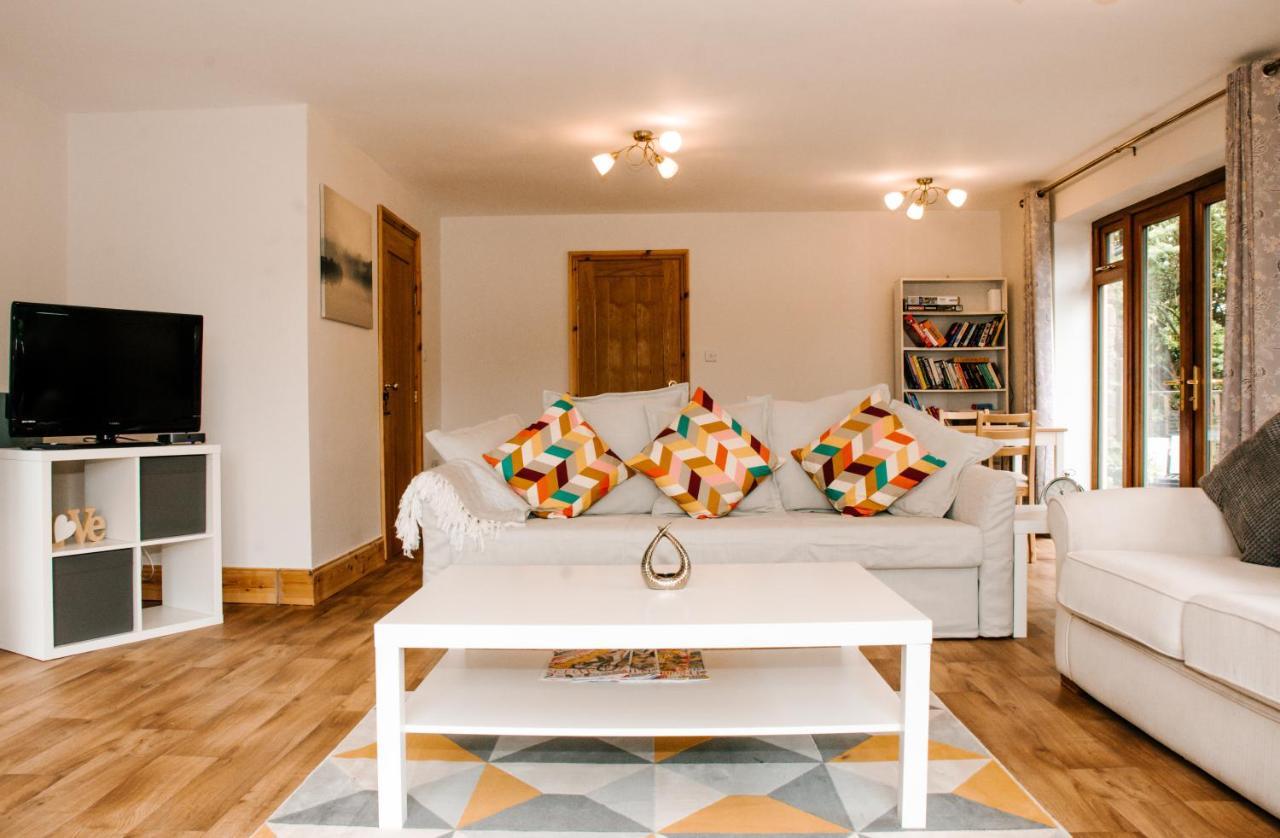 Holly Cottage, 2 Bed House, Sleeps 6 Cleobury Mortimer エクステリア 写真